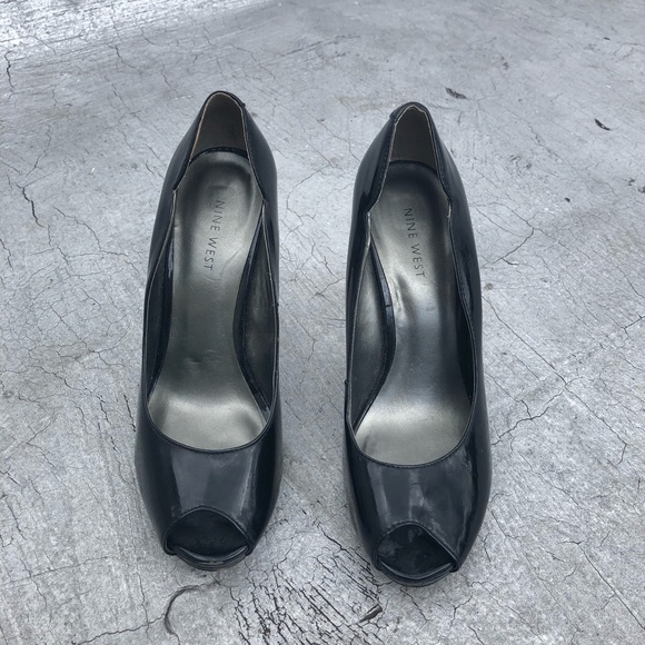 Nine West Peep Toe Patent Leather Heels Black 7.5 - Picture 4 of 8